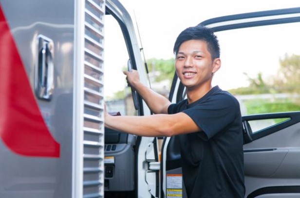 FSX株式会社 ドライバー募集！おしぼりルート配送・未経験OK-2